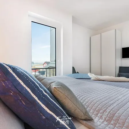 Dock 76 Bridge - Penthouse Apartment *